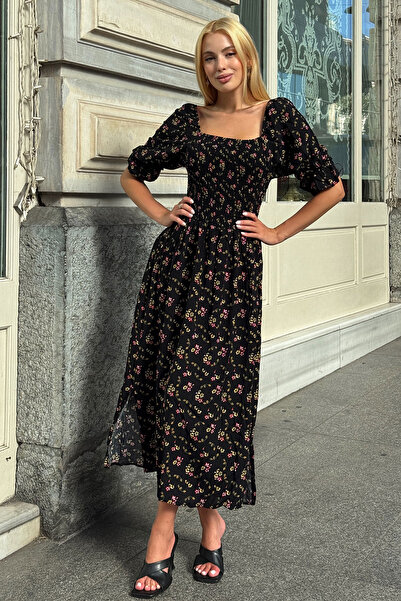 VAGGON Γυναικείο φόρεμα με μαύρο φλοράλ σχέδιο με λαιμόκοψη Madonna και ραφές Vs00368