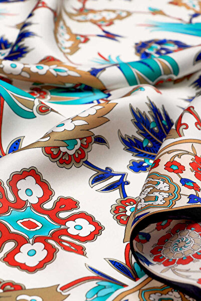 Bursa İpek Μαύρο χρυσό μεταξωτό μαντίλι Ephesus