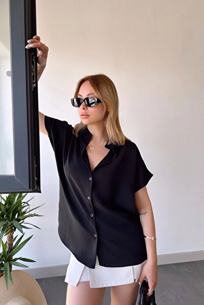 NEW LAVİVA Siyah Klasik Yaka, Kısa Kol, Dokulu Kumaş, Salaş & Rahat Kalıp/Kes...