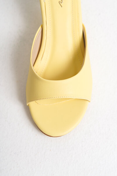 LDR Women's Yellow Open Toe Heeled Slippers