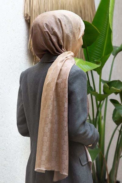 Vissona 57% Silk 43% Cotton Gradient Patterned Cream Color Shawl - 70X190 Stitching Type Italian Stitched