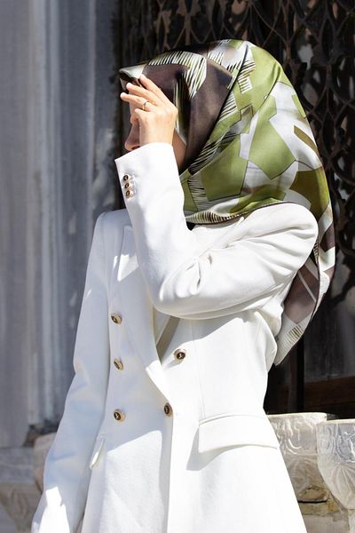Vissona 100% Twill Silk Geometric Patterned Oil Green - Milky Brown Colored 90X90 Scarf Sewing Shape: Hand Sewing