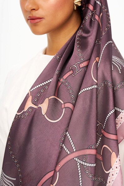 MOISCARF Mystique Violet Refined Jan Jan Chain Patterned Shawl Dark Purple