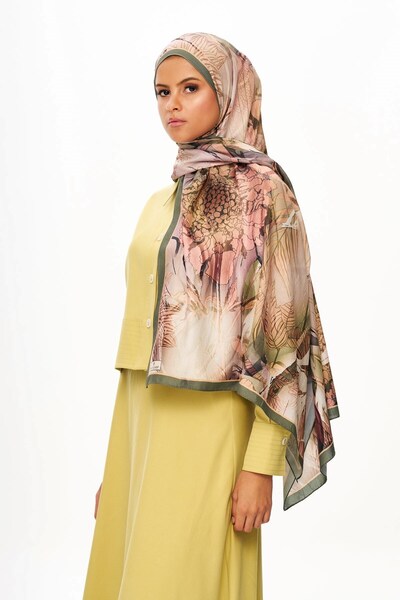 MOISCARF Florence Dream Zero Weight Patterned Shawl Light Green