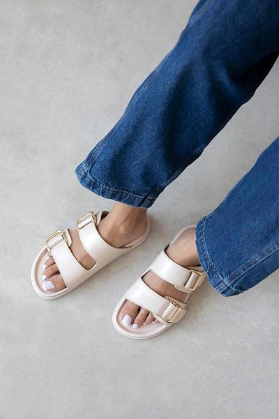 STRASWANS Axel Women's Buckle Detail Daily Comfort Leather Slippers Beige