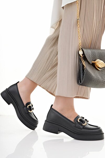 BAHRİNA Siyah Cilt Zincir Toka Loafer Ayakkabı