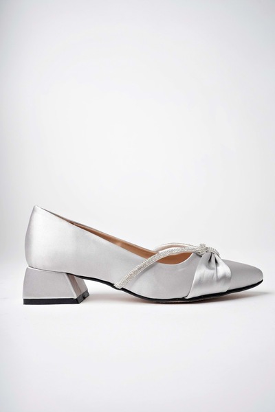 bulutmod Ba04462 Silver Women's Knotted Stone Large Size Short Classic Heeled Shoes