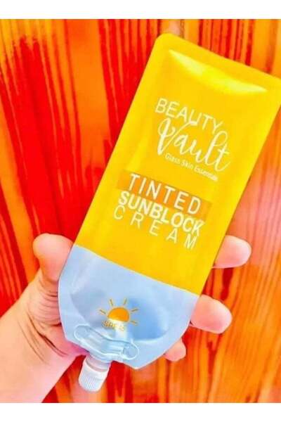 Beauty Vault Tinted Sunblock SPF45 for Effortless Sun Protection and a Flawle...