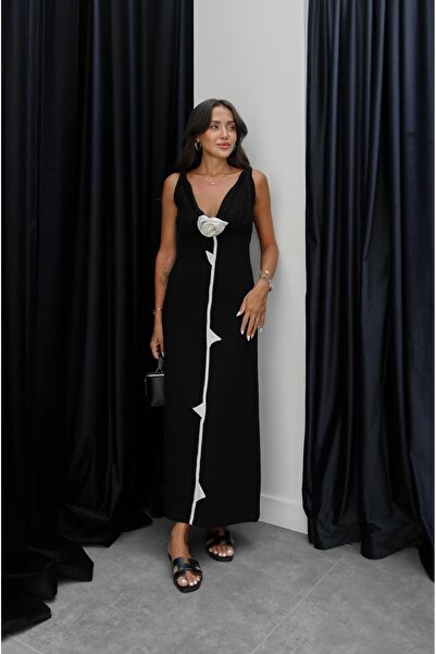 Havoş Φόρεμα με λεπτομέρεια μαύρο γιακά τριαντάφυλλο