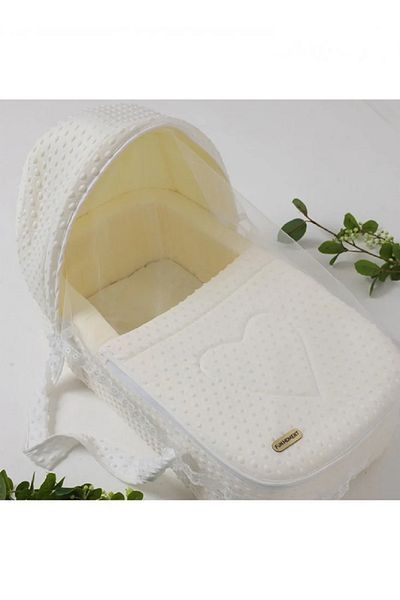 Fun Moment Portable Padded Newborn Bed - White