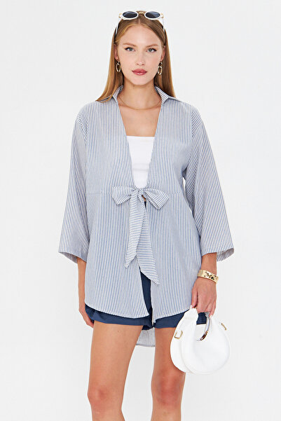 armonika Γυναικείο πουκάμισο κιμονό με μπλέ μπλέ ριγέ μπροστινό δέσιμο ARM-25Y001085