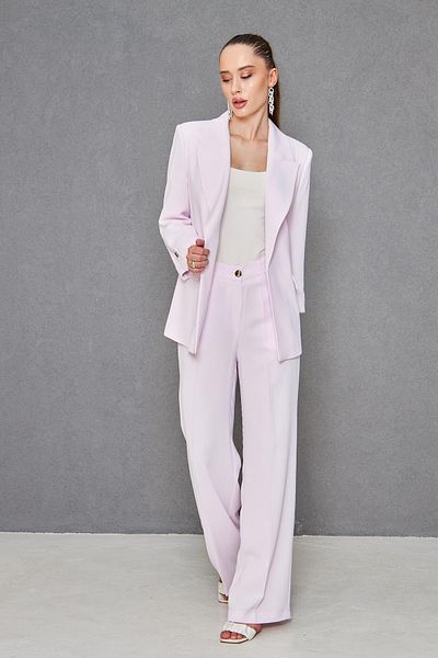 LOVELF Short Sleeve Nickel Button Crepe Suit Powder