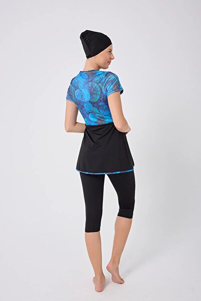 İKSUN Kadın Kısa Kollu Yarı Kapalı Desenli Tesettür Mayo Taytlı Boneli Takım Short Arm Swimsuit