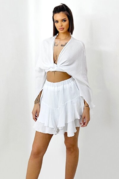 FashionForYou Wichita suit, shirt, tie under bust and short-cut trouser skirt, White
