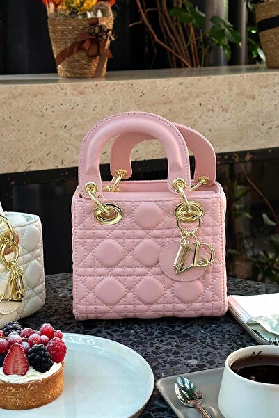 Levidor Pembe Kare Gold Zincir Detaylı El Çantası
