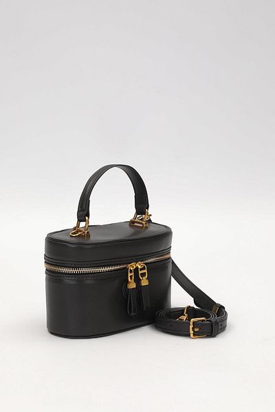Levidor Black Cylinder Model Handbag