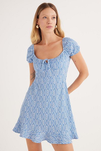 Tudors Women's Standard Fit Short Sleeve Lacing Detail Wide Neck Printed Dress