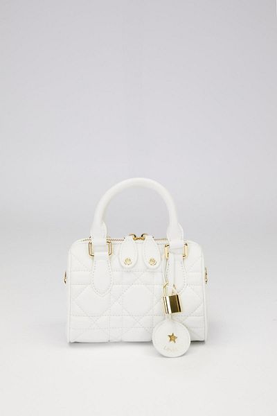Levidor White Lock Accessory Detailed Handbag