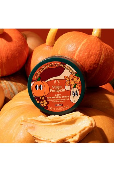 THE BODY SHOP Exfoliant pentru corp Sugar Pumpkin