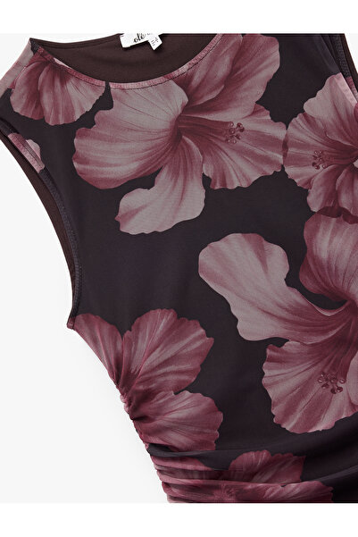 Koton Αμάνικη μπλούζα με λεπτομέρεια από τούλι με λαιμόκοψη με λεπτή εφαρμογή