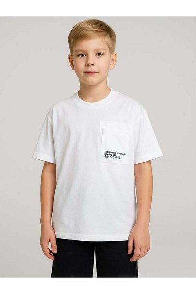 Zekids Boy's Pocket Detailed Oversize Fit T-Shirt