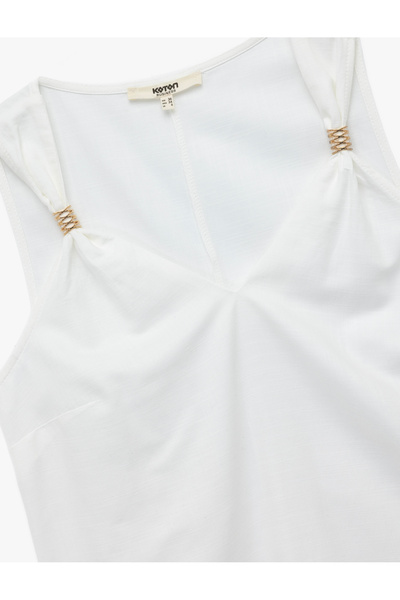 Koton Αξεσουάρ Λεπτομερής αμάνικη μπλούζα με λαιμόκοψη σε σχήμα V