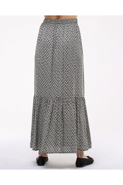 EN WOMAN BUTTONED FRONT SINGLE RIFFIRED LONG CHIMNEY SKIRT