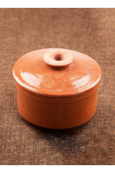 Generic Pottery Cooking Pot With A Healthy Heat Resistant Lid 13cm