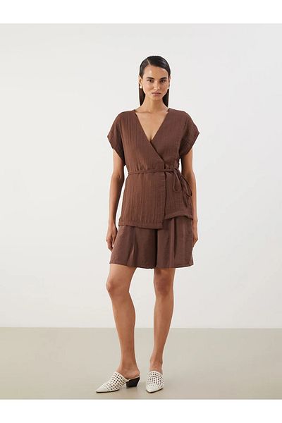 LC Waikiki Lcwaikiki Classic Brown Double Breasted Collar Textured Blouse
