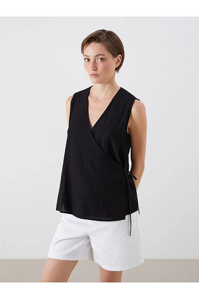 LC Waikiki Lcw Vision Black Double Breasted Collar Textured Blouse