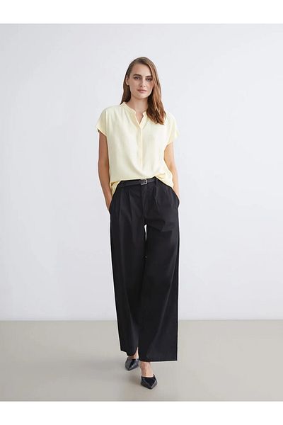LC Waikiki Lcwaikiki Classic Sari Kaçık Collar Blouse