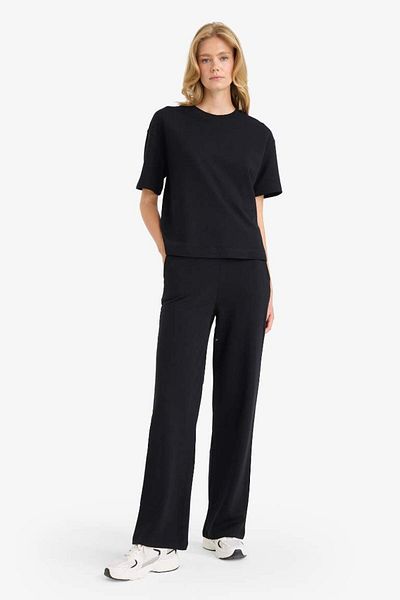 DeFacto New Season Wide Leg Wide Leg Sweatpants with Elastic Waist and Pockets Basic Plain