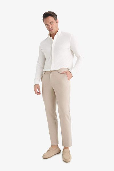 DeFacto Tailored Fit Straight Leg All-Way Stretch Soft Trousers with Key Pocket C7508Ax25Au