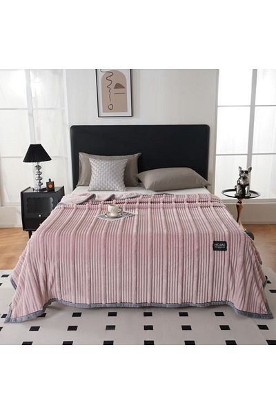Comfy Luxurious Embossed Pink Textured Blanket King Size 200 x 230 Cm
