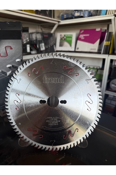 Freud MDF KESİM TESTERESİ 25'lik