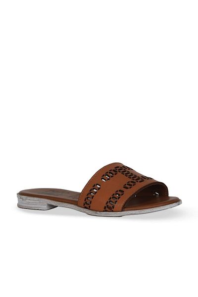 Bueno Shoes Tan Dark Leather Women's Flat Slippers 01We2302