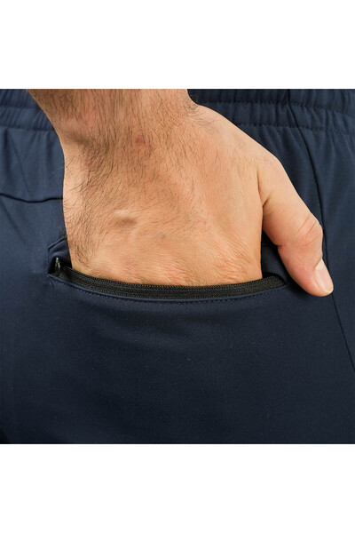 Giordano Men's G-Motion Slim Straight Fit Pants