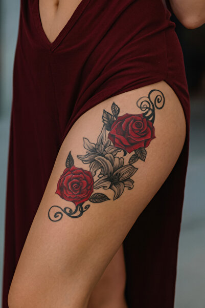 Lorvia Gerçek Dövme Görünümlü Kırmızı Gül ve Zambak Desenli 3D Geçici Tattoo – Çiçek Tasarım