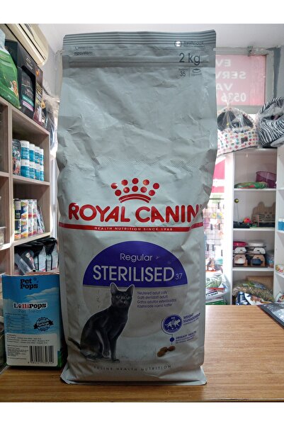 Royal KISIRLAŞTIRILMIŞ KURU KEDİ MAMA KÜMES HAYVANLI 2 KG