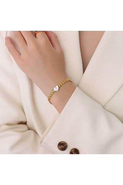YONGA'S BOUTİQUE Gold Minimal Pearlescent Heart Detailed Bracelet