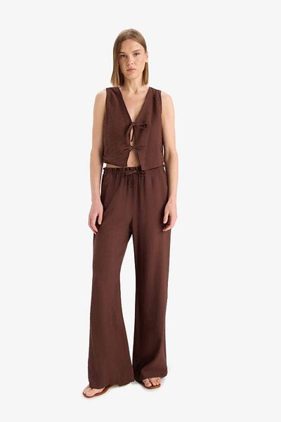 DeFacto New Season Regular Fit V-Neck Tie-Up Crinkle Fabric Sleeveless Blouse