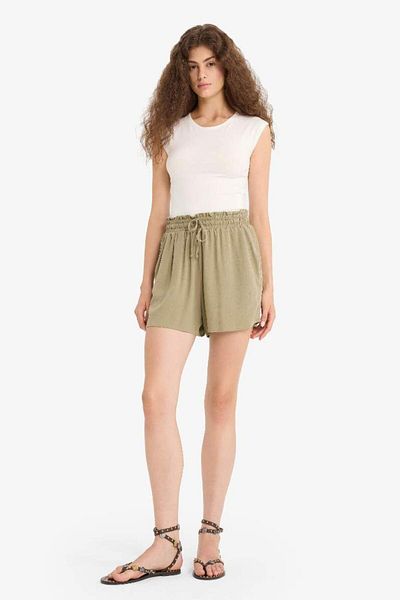 DeFacto New Season Regular Stretchy Waisted Pocketed Crinkle Viscose Shorts