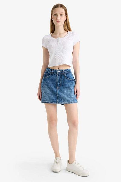 DeFacto New Season Coool Fitted Round Neck Ribbed Camisole Short Sleeve White T-Shirt
