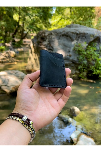 Takı Zanaatkarı حامل بطاقات جلدي عتيق على شكل راحة اليد