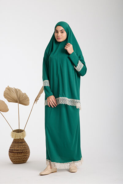 AKPİYYER Two-Piece Guipure Lace Prayer Dress