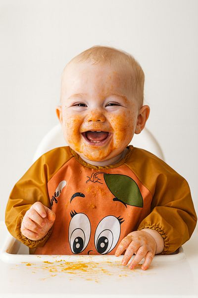 YUNUSOĞLU HOME Orange Patterned Sleeved Baby Food Bib Use Between 6-24 Months