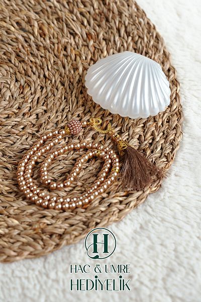 Hac Umre Hediyelik Tasbih Gift |   Special Occasion Invitation Gift |   99 Pearl Prayer Beads with Sea Shell Box and Vav Ornament with Tassel