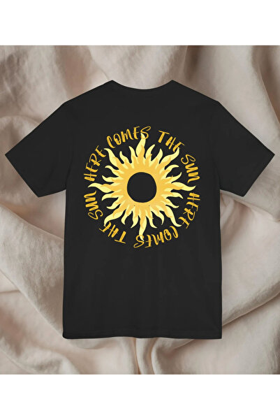 LAYORA Tricou Here Comes The Sun cu imprimeu supradimensionat – Energie de vară și stil pozitiv