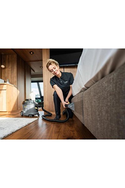 Karcher Mașină de curățat Puzzi 8/1