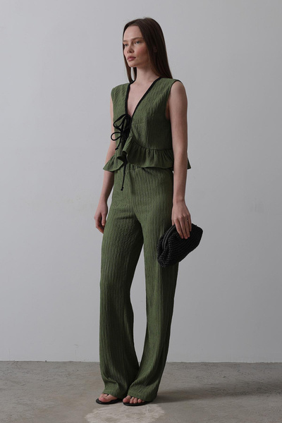 VAGGON Women's Khaki V-Neck Lace-Up Flared Knitted Blouse and Pants Set Vs00520